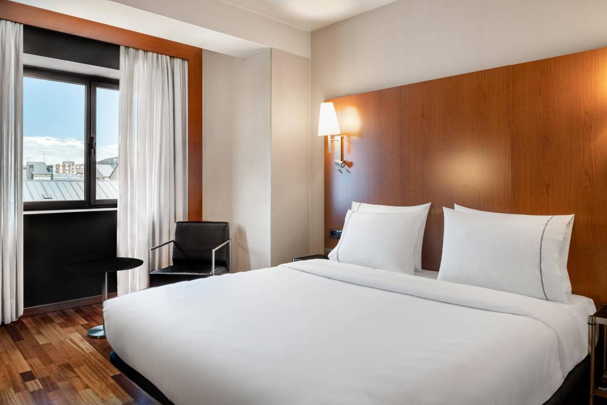 Ac Hotel Ponferrada By Marriott Kültér fotó