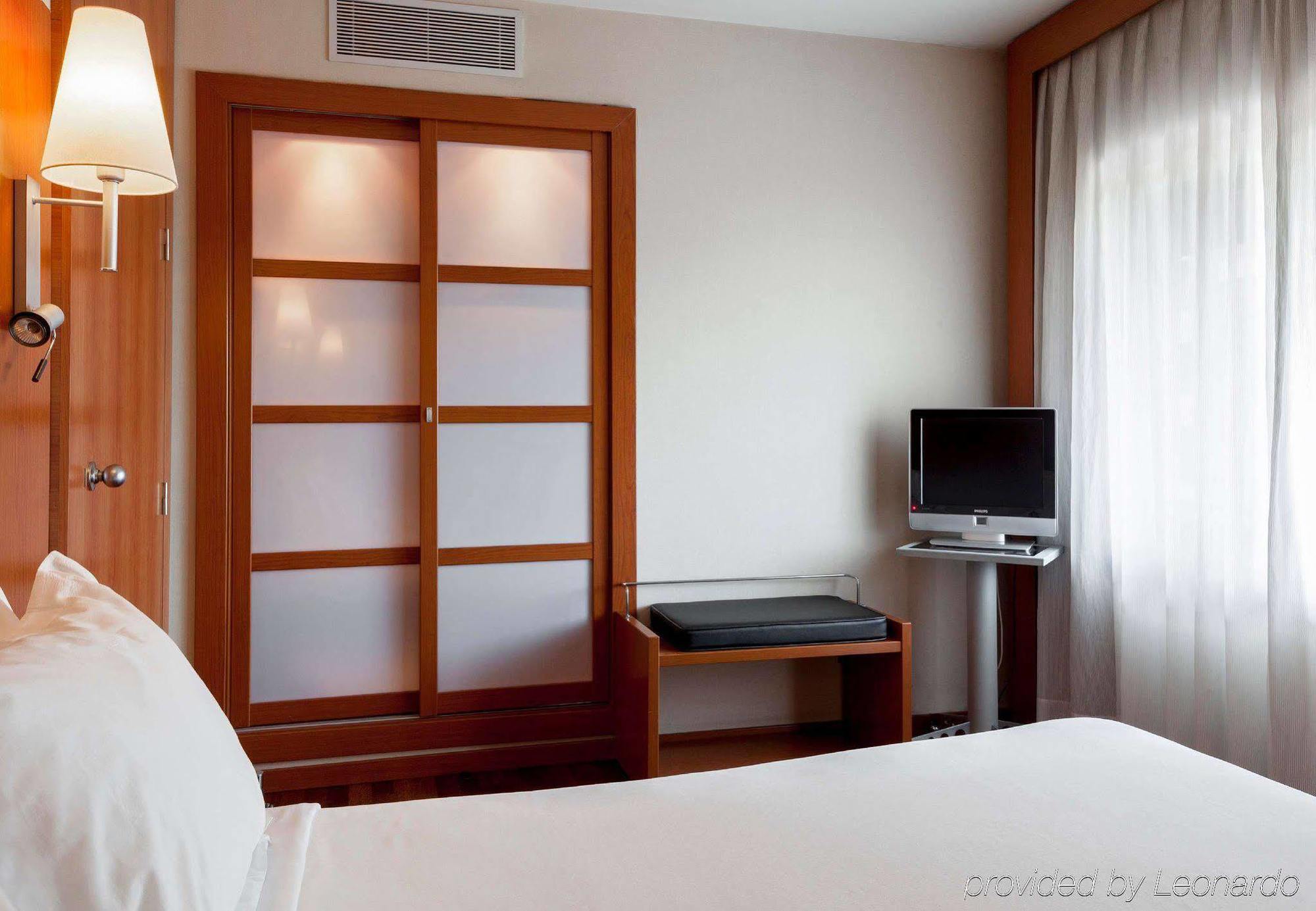 Ac Hotel Ponferrada By Marriott Kültér fotó